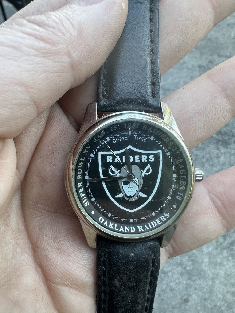 Game Time NFL Oakland Raiders Super Bowl Watch Black Leather Band